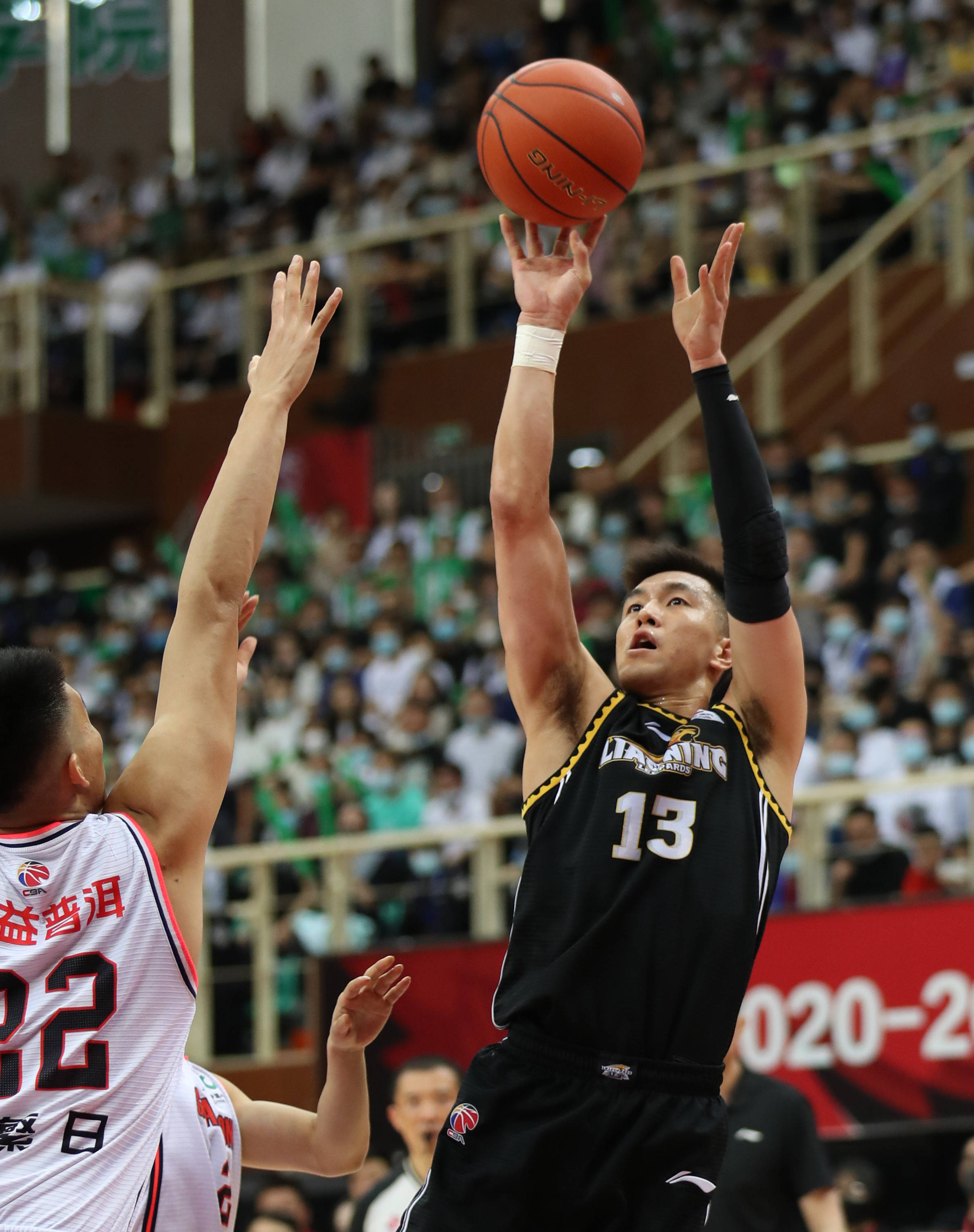 森納陣容中 森納陣容中