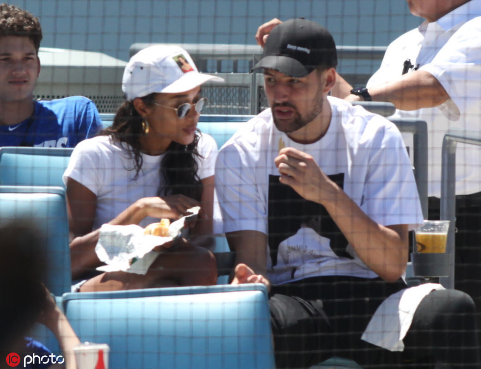 红袜队的团 红袜队的团