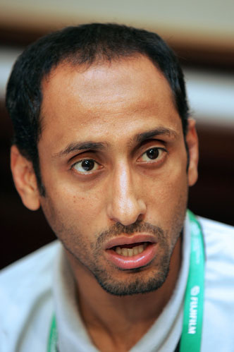 手后腰与中 手后腰与中